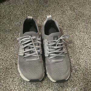 Women’s Gray oncloud swift Athletic Shoes
